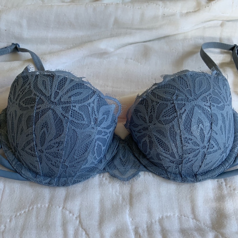 Victoria’s Secret blue lace push up bra